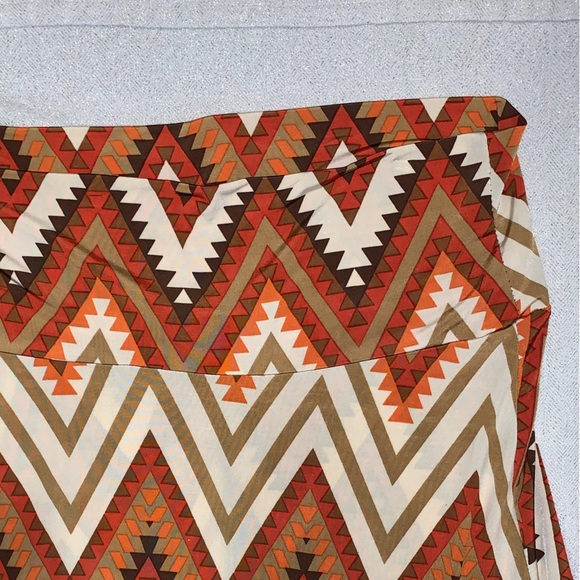 Pretty Young Thing tribal print stretchy long maxi skirt L - Picture 3 of 6